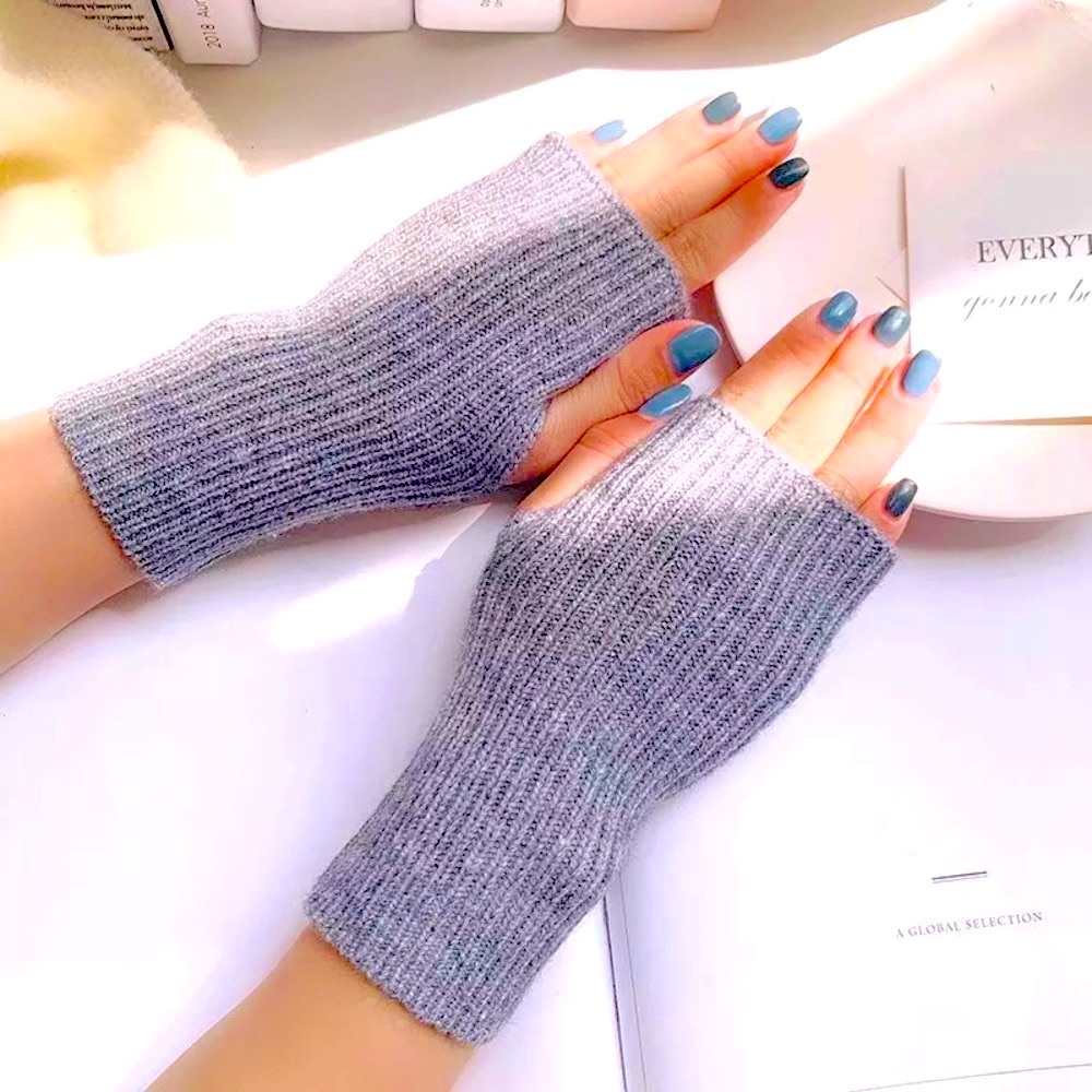 2/$12 Save on Bundle! NEW Fingerless Gloves Gray One Size